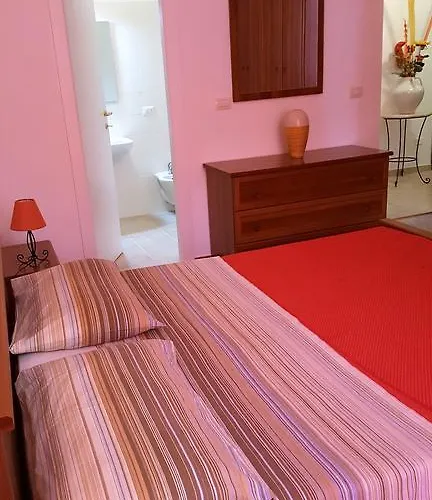 Frühstückspension Il Giardino Del Nespolo Alghero